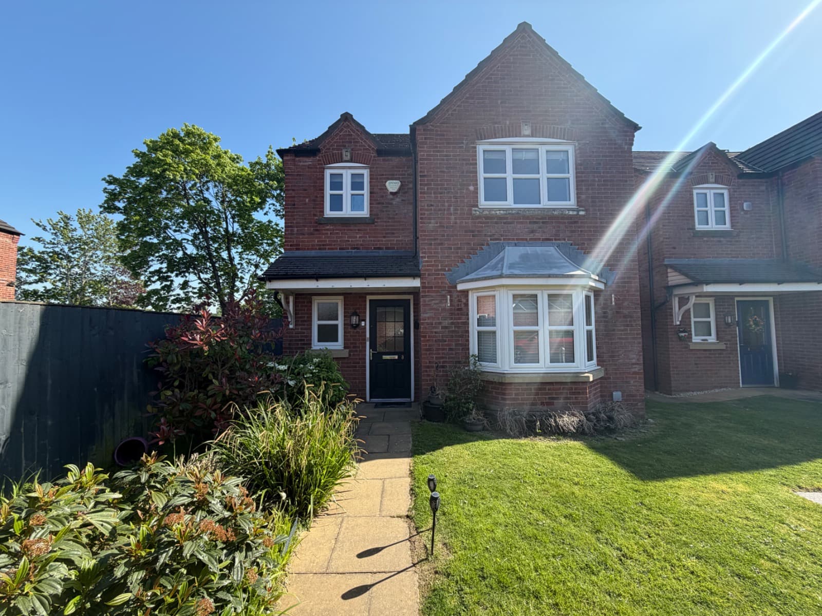 8 Wilpshire Close, Bury, BL9 9FU in 8 Wilpshire Close, Bury, BL9 9FU